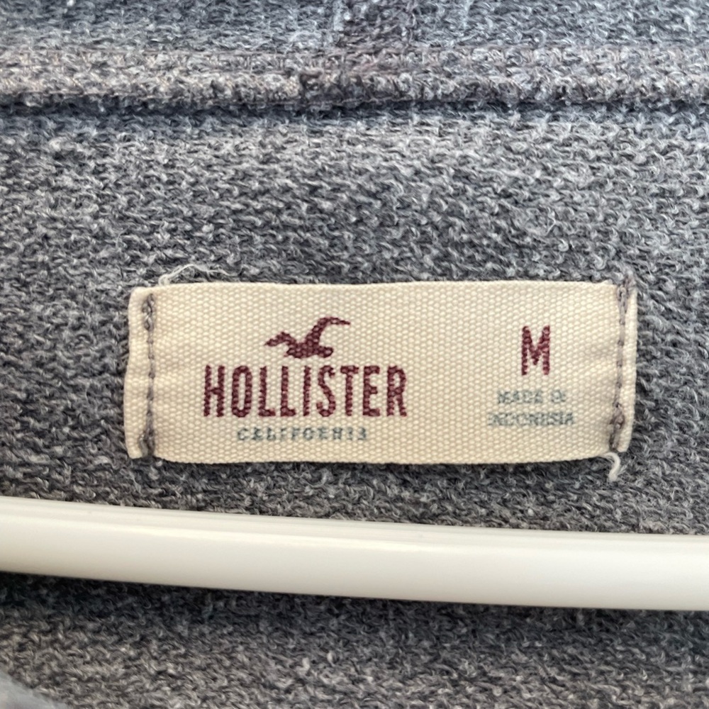 Hollister Crop Hoodie - Picture 3 of 3